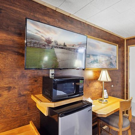 Vindel Motel Макино Сити Екстериор снимка