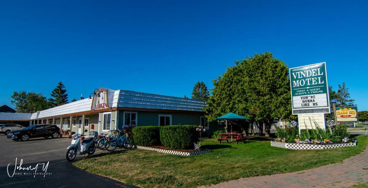 Vindel Motel Макино Сити Екстериор снимка