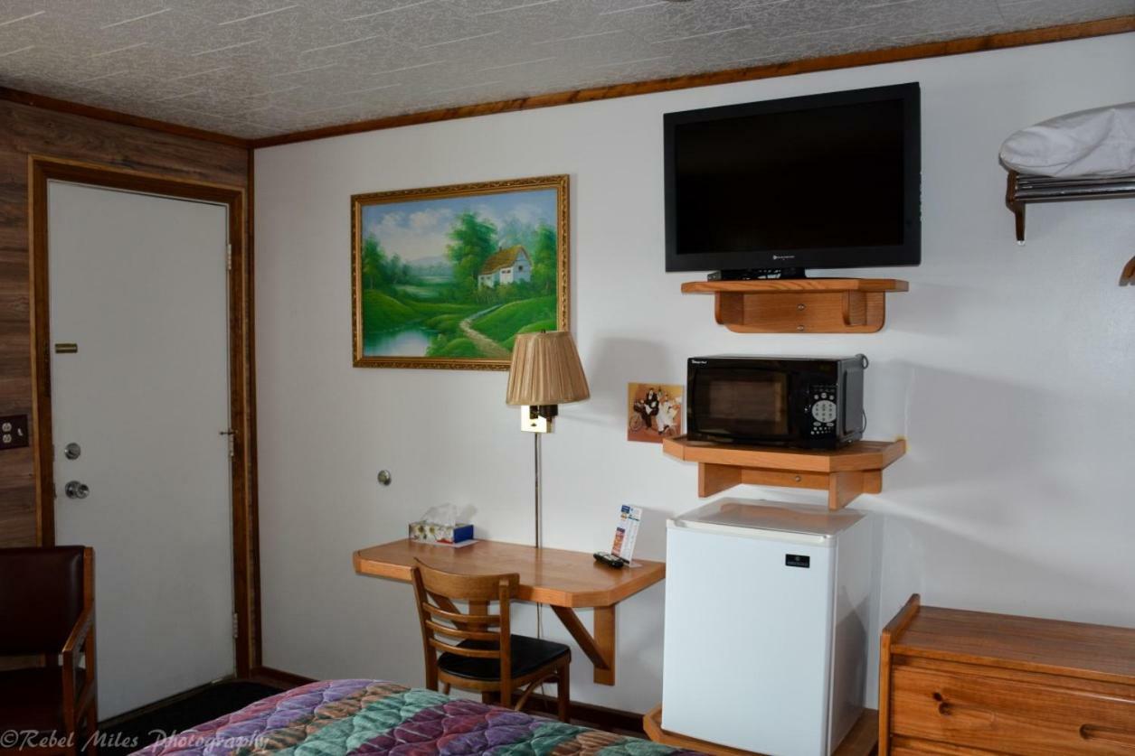 Vindel Motel Макино Сити Екстериор снимка